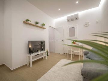 Piso en venta en Hospitalet de Llobregat L´, La Torrassa. Piso en venta TOTALMENTE REFORMADO A ESTRENAR. Pisos Hospitalet de Llobregat.