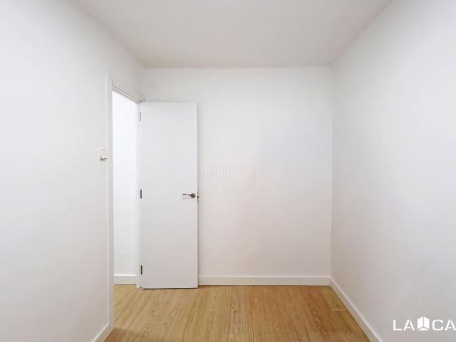 Piso en venta en Hospitalet de Llobregat L´, La Torrassa. PISO EN VENTA ZONA COLLBLANC. Pisos Hospitalet de Llobregat.