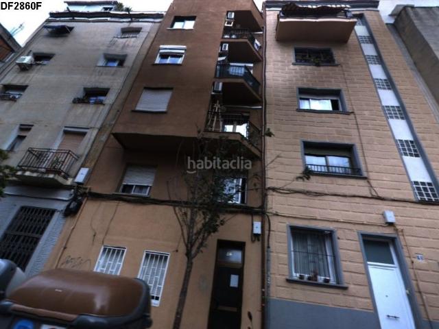 Piso en venta en Hospitalet de Llobregat L´, La Torrassa. Piso en venta en Collblanc, LHospitalet de Llobregat INMUEBLE ALQUILADO. Pisos Hospitalet de Llobregat.