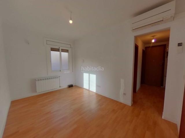 Piso en venta en Hospitalet de Llobregat L´, La Torrassa. PISOS DE FONDO ALQUILADOS SOLO INVERSORES. Pisos Hospitalet de Llobregat.