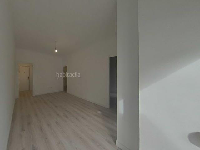 Piso en venta en Hospitalet de Llobregat L´, La Torrassa. PISOS DE FONDO ALQUILADOS SOLO INVERSORES. Pisos Hospitalet de Llobregat.