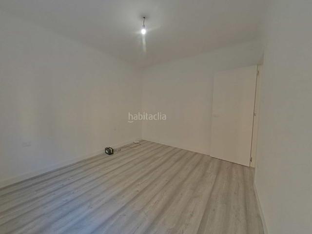Piso en venta en Hospitalet de Llobregat L´, La Torrassa. PISOS DE FONDO ALQUILADOS SOLO INVERSORES. Pisos Hospitalet de Llobregat.