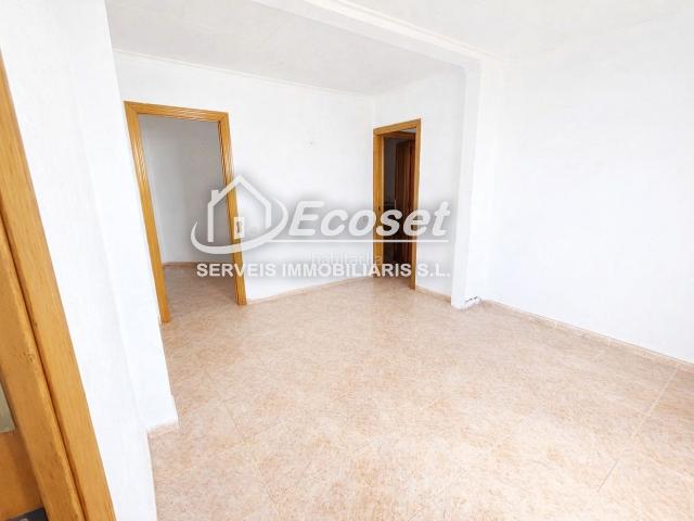 Piso en venta en Hospitalet de Llobregat L´, Les Planes. 1000x100 financiación. Pisos Hospitalet de Llobregat.