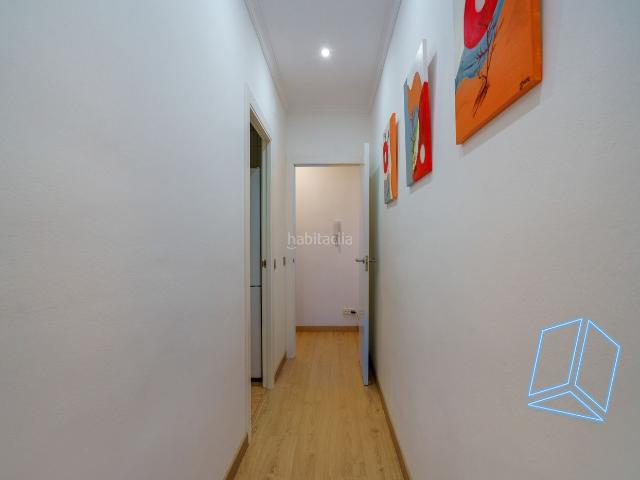 Piso en venta en Hospitalet de Llobregat L´, Sanfeliu. Luminoso 4º con ascensor! Piso de 3 habitaciones y 2 balcones. Pisos Hospitalet de Llobregat.