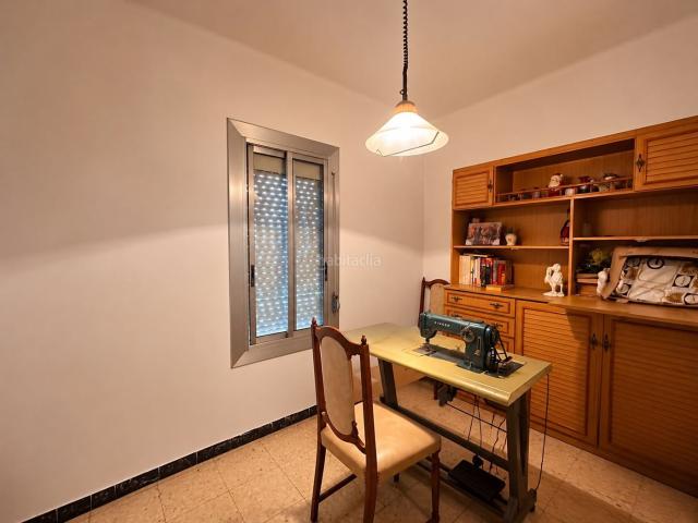 Piso en venta en Hospitalet de Llobregat L´, Sanfeliu. PISO DE 4 HABITACIONES CON BALCÓN EN CAN BOIXERES. Pisos Hospitalet de Llobregat.