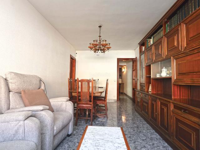Piso en venta en Hospitalet de Llobregat L´, Sanfeliu. Pisos Hospitalet de Llobregat.