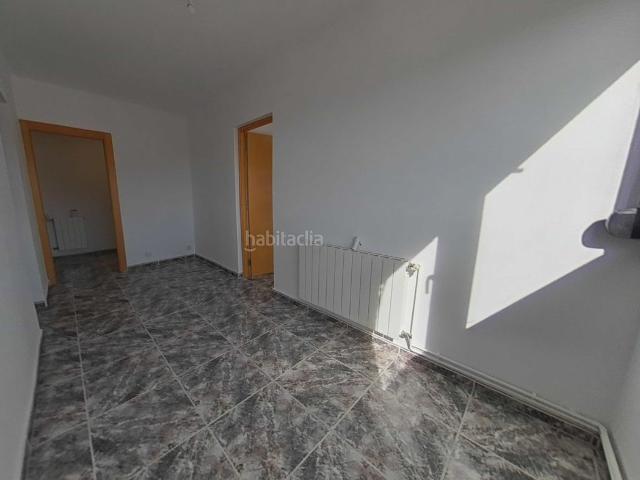 Piso en venta en Hospitalet de Llobregat L´, Santa Eulàlia. Vivienda reformada en rentabilidad con inquilino SANTA EULALIA. Pisos Hospitalet de Llobregat.