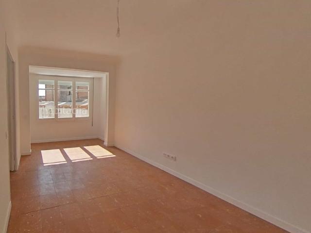 Piso en venta en Hospitalet de Llobregat L´, Santa Eulàlia. Vivienda reformada en rentabilidad con inquilino SANTA EULALIA. Pisos Hospitalet de Llobregat.