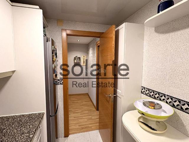 Piso en venta en Hospitalet de Llobregat L´, Santa Eulàlia. Confort y luminosidad en una excelente ubicación. Pisos Hospitalet de Llobregat.