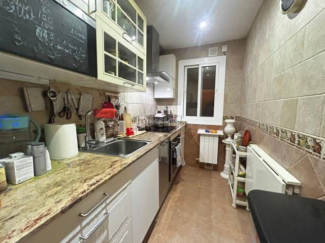 Piso en venta en Hospitalet de Llobregat L´, Santa Eulàlia. Luminoso piso exterior listo para entrar a vivir. Pisos Hospitalet de Llobregat.