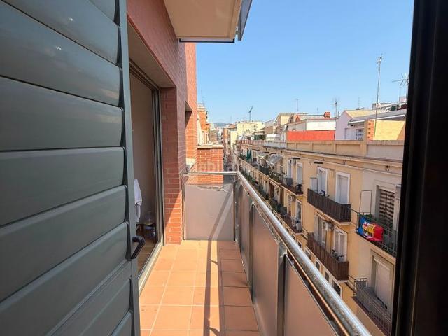 Piso en venta en Hospitalet de Llobregat L´, Santa Eulàlia. PISO DE 4 HABITACIONES EN HOSPITALET. Pisos Hospitalet de Llobregat.