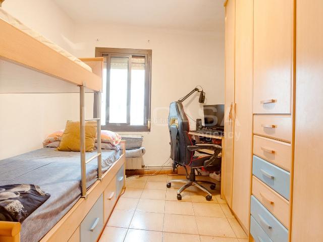 Piso en venta en Hospitalet de Llobregat L´, Pubilla Cases. GRAN OPORTUNIDAD EN INMEJORABLE ZONA!. Pisos Hospitalet de Llobregat.