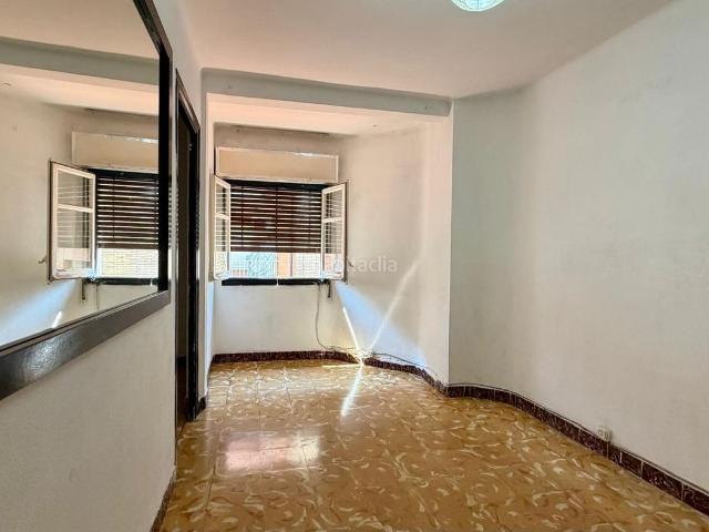 Piso en venta en Hospitalet de Llobregat L´, Pubilla Cases. Oportunidad en la Zona!. Pisos Hospitalet de Llobregat.