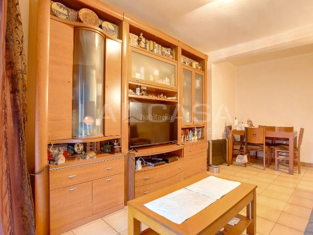 Piso en venta en Hospitalet de Llobregat L´, Pubilla Cases. Piso con terraza en venta en Calle GRAVINA JOSE Pisos Hospitalet de Llobregat.