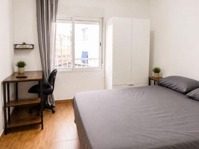 Piso en venta en Hospitalet de Llobregat L´, Pubilla Cases. Piso en venta en Calle Amapolas!. Pisos Hospitalet de Llobregat.