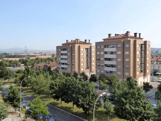 Piso en Venta en Ibaiondo