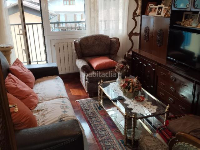 Piso en venta en Ibarra. PISO EN ZONA TRANQUILA DE IBARRA. Pisos.