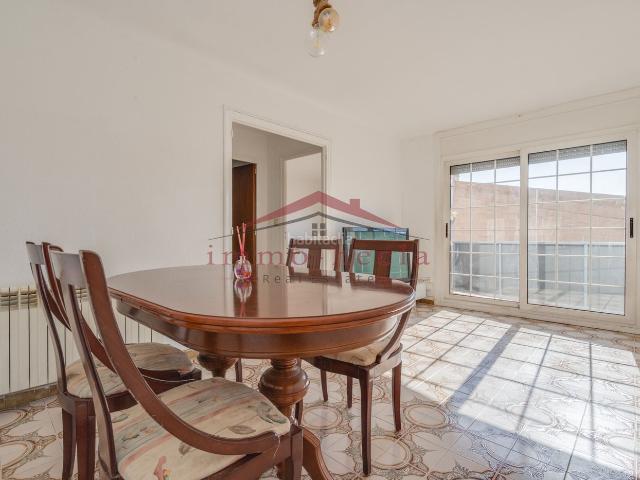 Piso en venta en Igualada, Centre. OPORTUNIDAD EN IGUALADA! Piso de 3 dormitorios en el Centro de Igualada. Pisos.