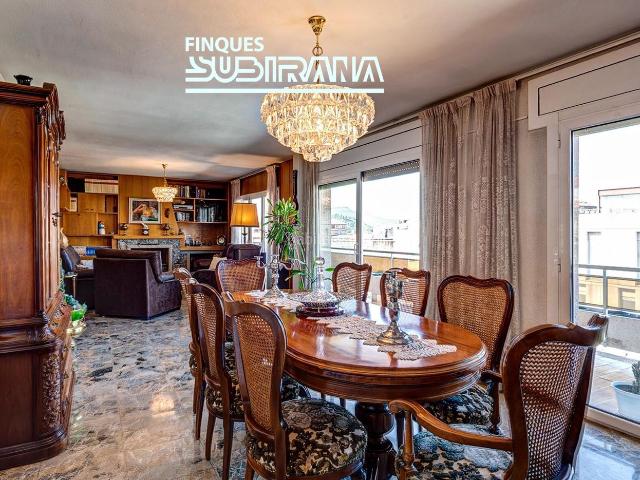 Piso en venta en Igualada, Centre. PIS AMPLI I LLUMINÓS EN VENDA A IGUALADA POBLE SEC. Pisos.