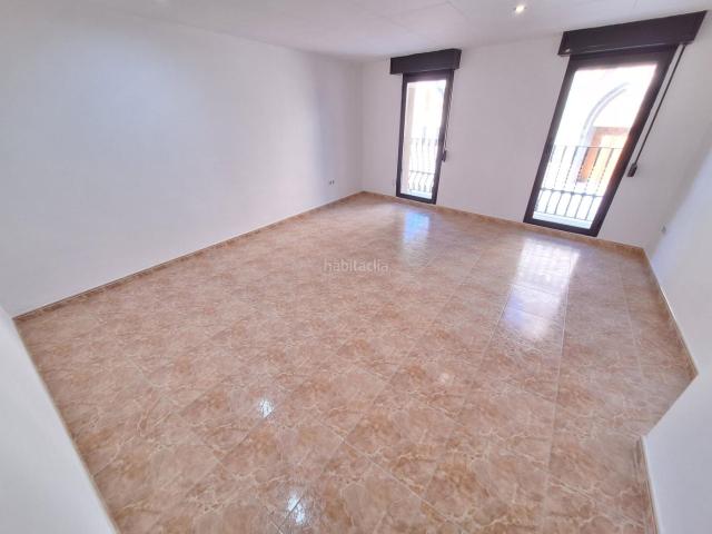 Piso en venta en Igualada, Centre. PIS ASSOLELLAT AMB TERRASSA. Pisos.