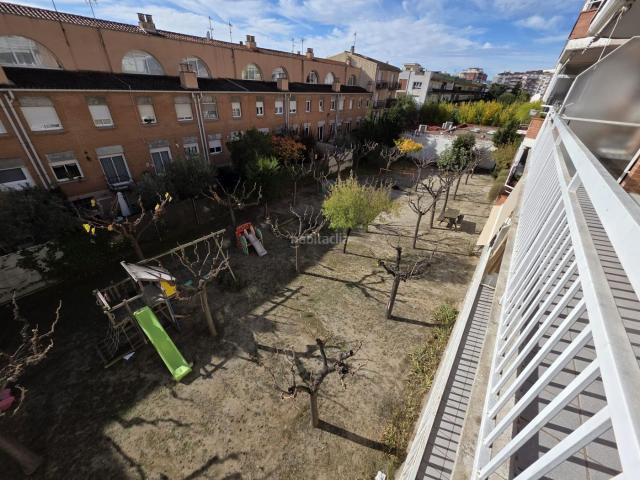 Piso en venta en Igualada, Llevant. VENTA PISO EN IGUALADA ZONA POBLE SEC CON JARDÍN COMUNITARIO!. Pisos.