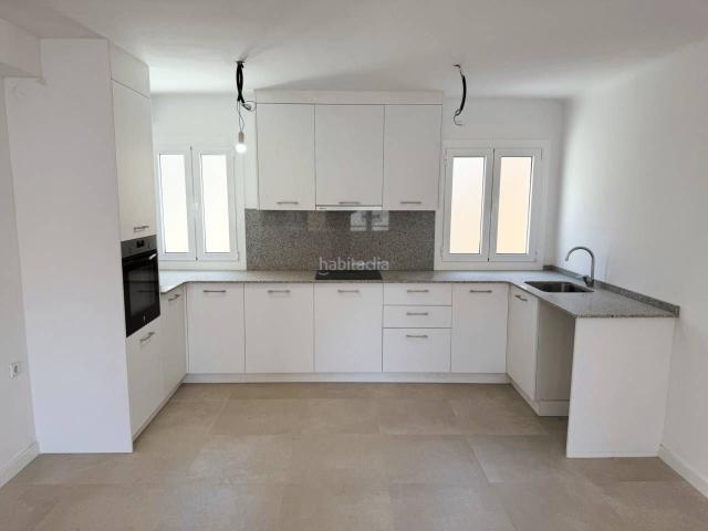 Piso en venta en Igualada, Poble Sec. PISO CON GRAN TERRAZA EN POBLE SEC IGUALADA. Pisos.