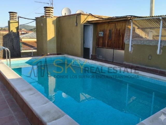Piso en venta en Igualada, Poble Sec. Piso en venta con piscina y 2 plazas de garaje en Igualada, Barcelona. Pisos.