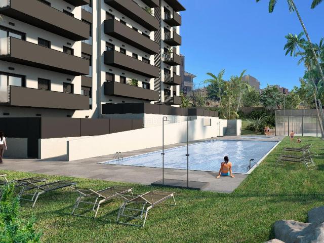 Piso en venta en Igualada, Ponent Set Camins. HABITATGE DOBRA NOVA AMB PISCINA, PÀDEL I GIMNÀS. Pisos.