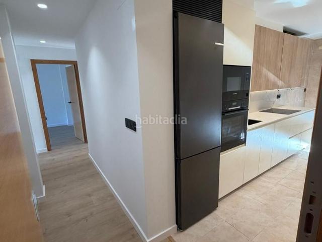 Piso en venta en Illa de Arousa A. Vivienda totalmente reformada, con vistas al mar. Pisos Illa de Arousa.