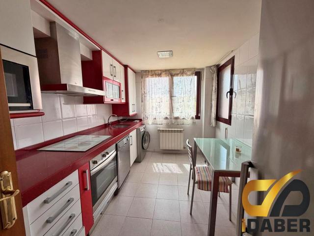 Piso en venta en Illescas, Señorío de Illescas. Piso de 4 hab. en una urbanización privada de Illescas. Pisos.
