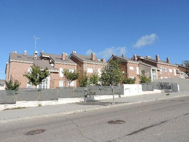 Piso en venta en Illescas, Señorío de Illescas. Se vende Piso ALQUILADO en Avenida DE LOS DERECHOS HUMANOS 41 Illescas, Toledo. Pisos.