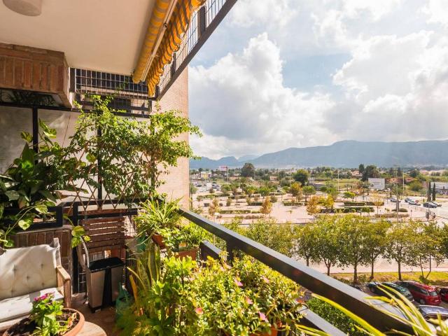 Piso en Venta en Infante Juan Manuel
