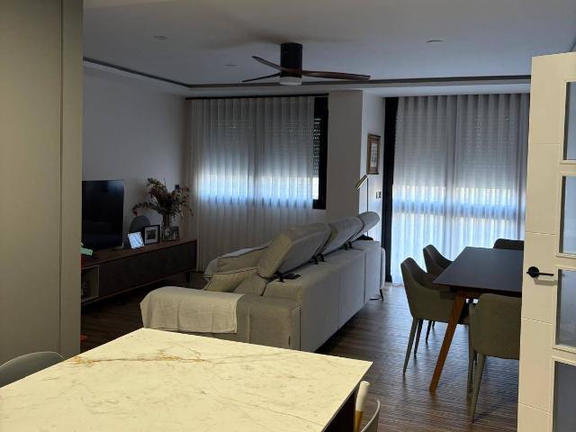 Piso en Venta en Infante Juan Manuel