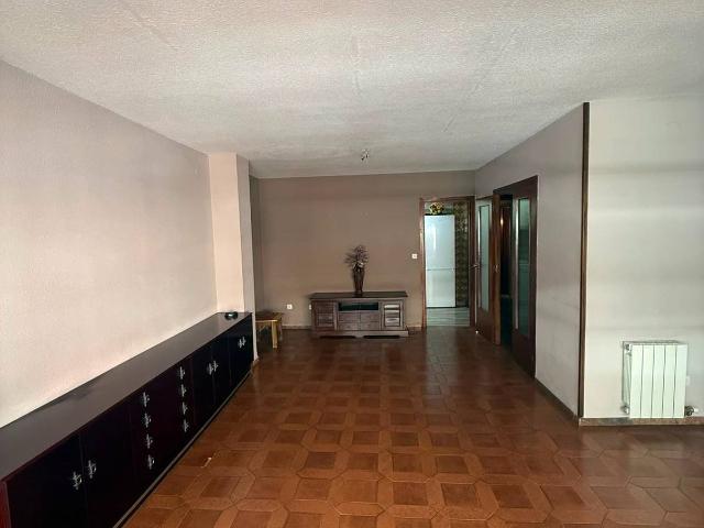 Piso en Venta en Instituts Universitat