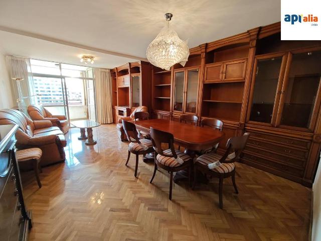 Piso en Venta en Instituts Universitat