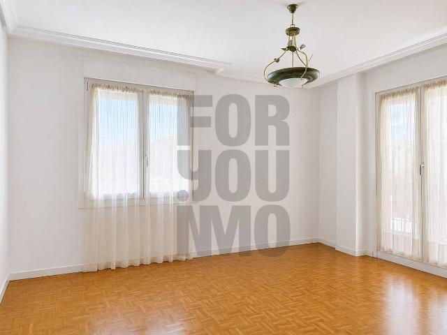 Piso en Venta en Intxaurrondo