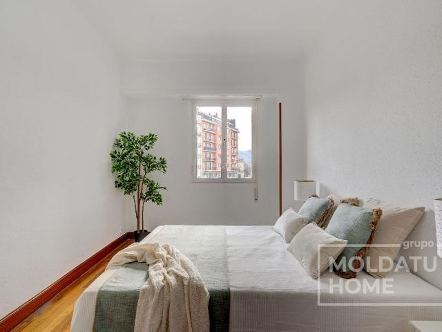 Piso en venta en Irun, Centro Mendibil Santiago. Pisos.