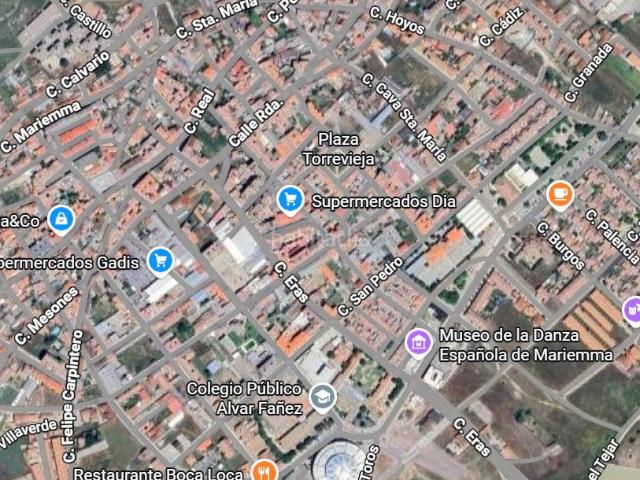 Piso en venta en Íscar. Pisos.