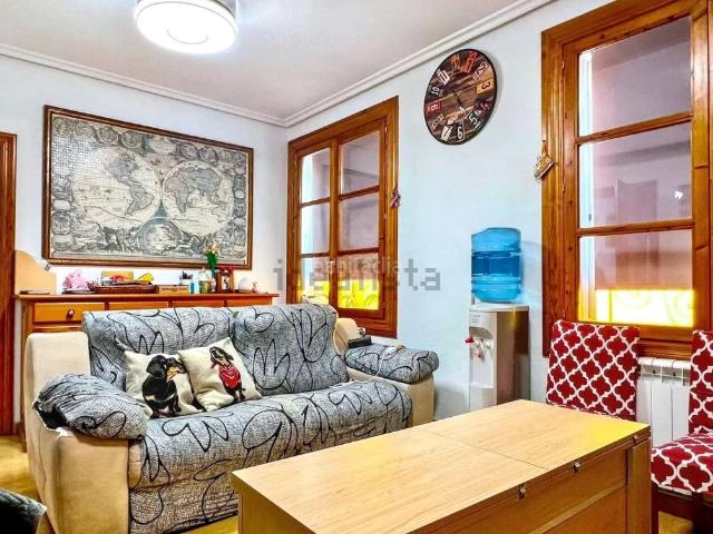 Piso en venta en Jaca, Tejería Rapitán. Venta piso en Calle Marboré 5 Jaca. Pisos.