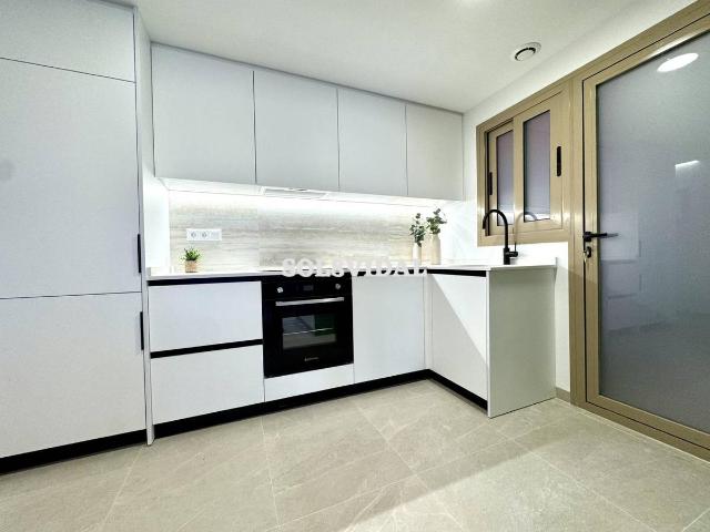 Piso en Venta en Jacarilla