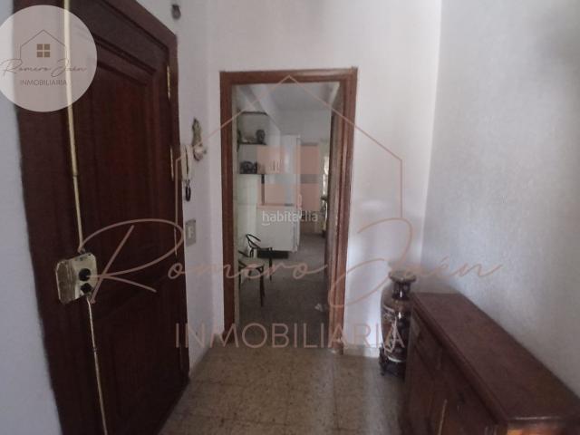 Piso en venta en Jaén, El Valle Universidad. Se vende amplio piso en Avenida de Madrid. Pisos.