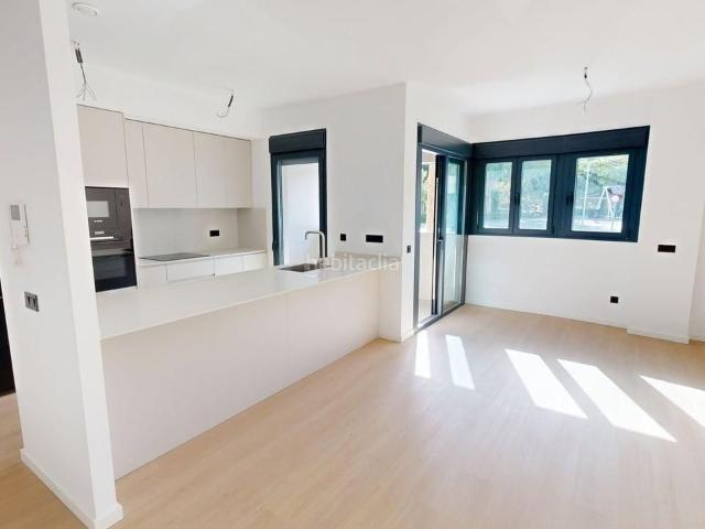 Piso en venta en Jaén, La Salobreja. Piso de obra nueva con terraza Residencial Alameda de Adolfo Suárez. Pisos.