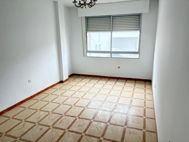 Piso en venta en Jamilena. Piso en Jamilena, zona piscina municipal. Pisos.