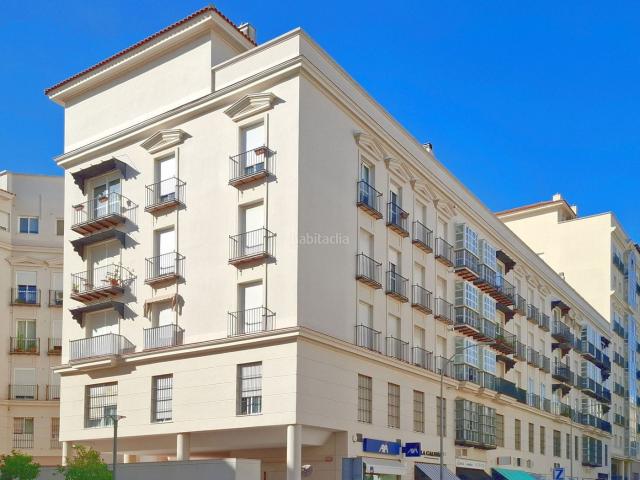 Piso en venta en Jerez de la Frontera, Plaza de Toros. Magnífico piso en el entorno de la Avenida Álvaro Domecq y la Plaza del Caballo. Pisos Jerez de la.