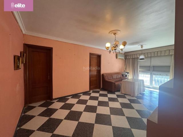 Piso en venta en Jerez de la Frontera, Santiago Coronación. ESTUPENDO PISO EN LAS TORRES CON ASCENSOR. Pisos Jerez de la.