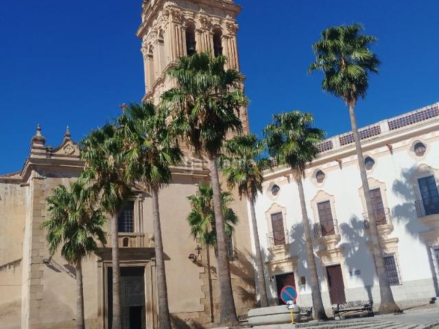 Piso en venta en Jerez de los Caballeros. Planta baja. Santa Catalina. Patio, doblados. Pisos Jerez de los.