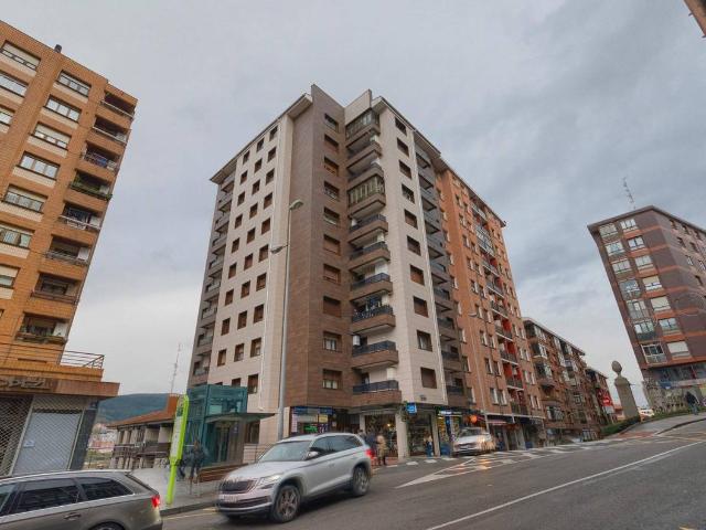 Piso en Venta en Kalero Basozelai