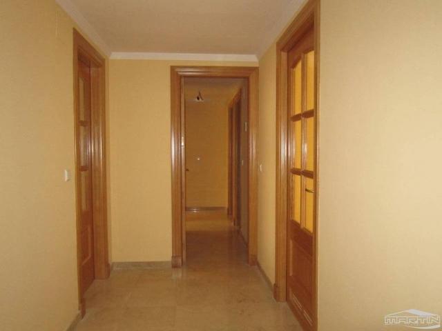 Piso en Venta en Lucena
