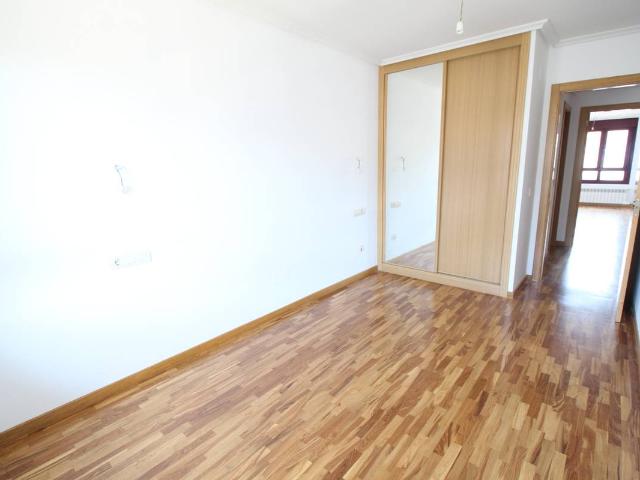 Piso en Venta en Luanco Aramar Antromero