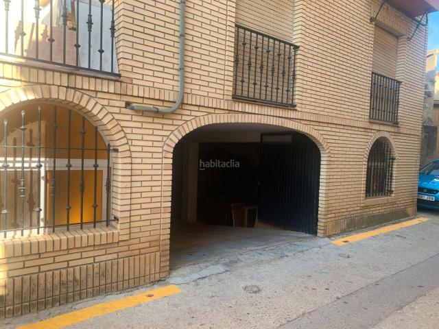 Piso en venta en Luna. PISO DE TRES HABITACIONES CON LOCAL COMERCIAL EN EL CENTRO DEL MUNICIPIO. Pisos.